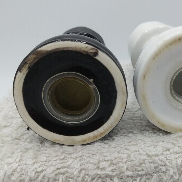 Chess Salt and Pepper Shakers Wh/Bl with Stoppers Queen's Gambit Fans Ceramic - Picture 8 of 9